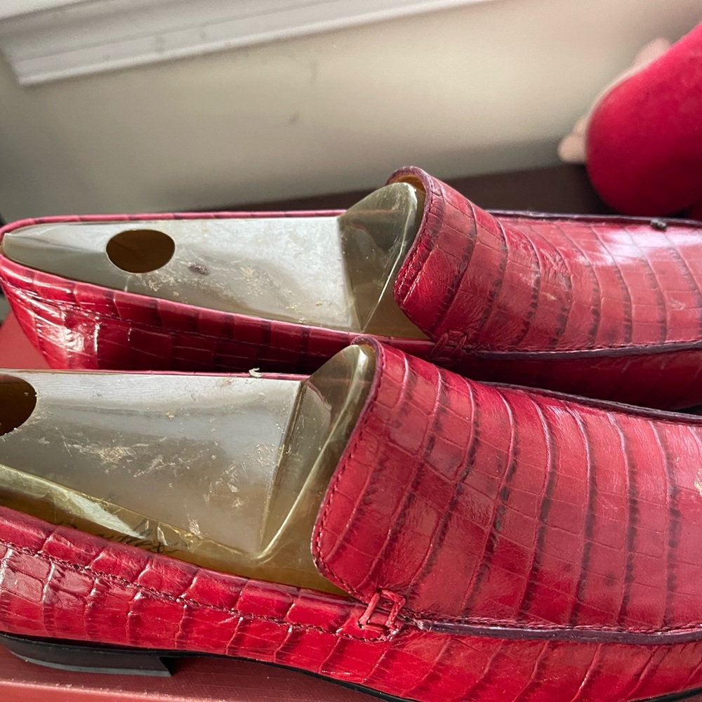 Red faux crocodile loafers by Dexter size 6 1/2 M - Picture 6 of 7